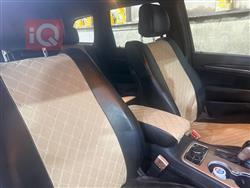 جیپ گراند شیرۆکی